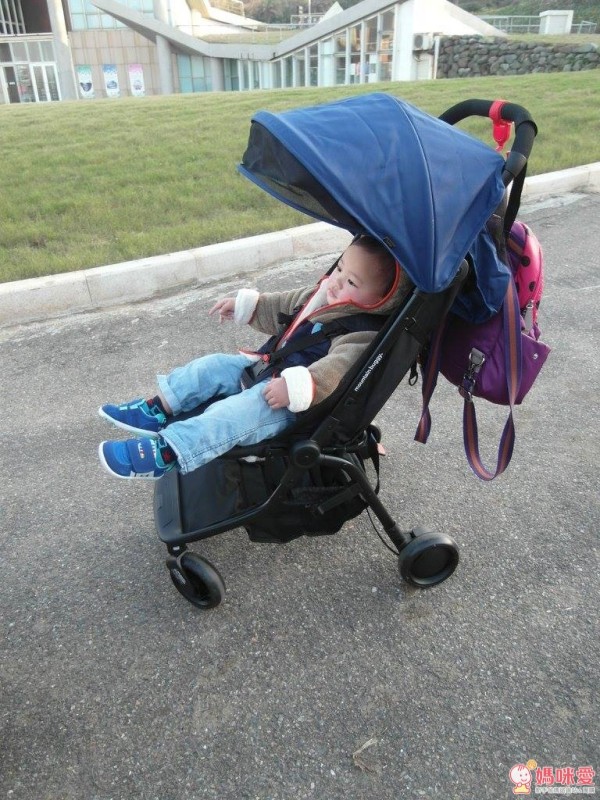 紐西蘭推車第一品牌 Mountain Buggy 推出 Nano 輕量型旅行推車