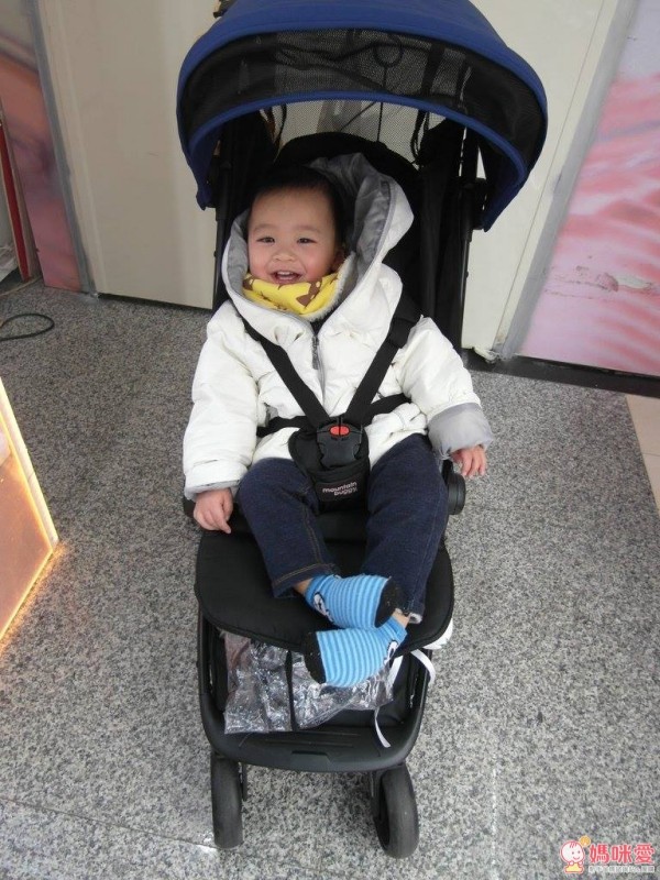 紐西蘭推車第一品牌 Mountain Buggy 推出 Nano 輕量型旅行推車