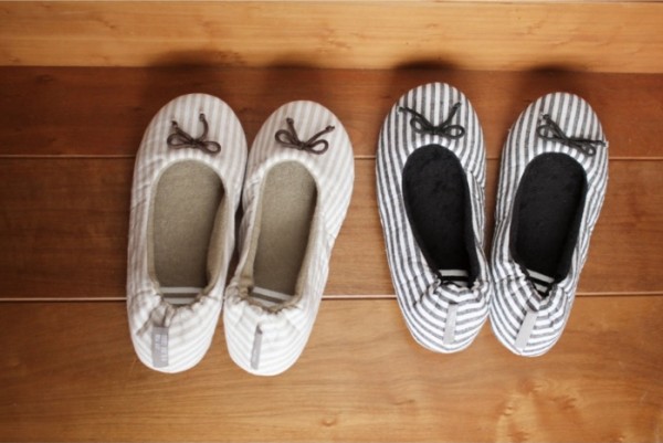 日本 SPICE: NEW DAY 蝴蝶結條紋室內拖鞋
