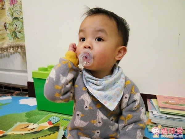 日本媽咪純手工三角圍兜 ✖ 手帕兩用巾