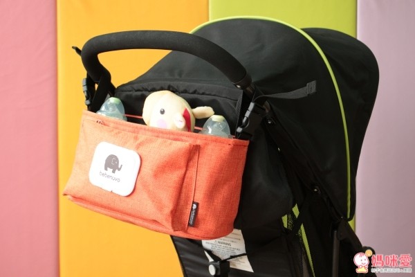 跟團滿 1300 元就免運費,等於是任選二件就直接免運啦~