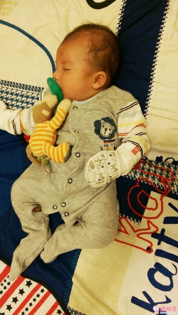 天然有機棉的美國 goumikids 嬰兒睡袍、防抓手套