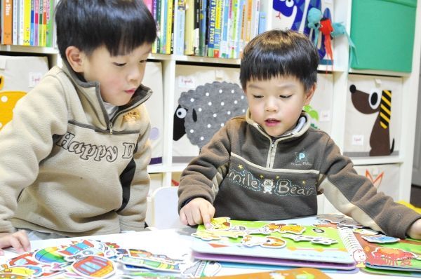 Baby趣味學習貼貼書*新版*-【4入合購】動物王國+交通工具+我會123+日常生活