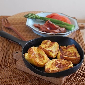 日本柳宗理:鋁合金陶瓷塗裝平底鍋