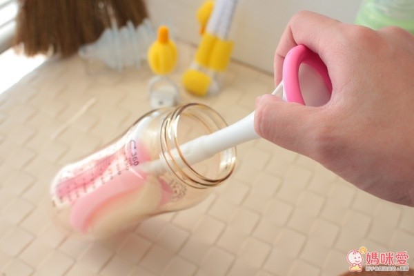 日本製 Beans life 站立式塑膠奶瓶用清潔刷