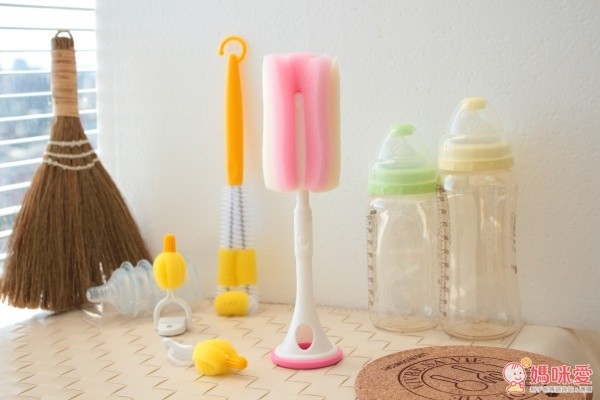 日本製 Beans life 站立式塑膠奶瓶用清潔刷