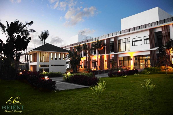 屏東大鵬灣的【東方渡假酒店】