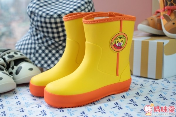 日本巧虎 消臭兒童雨鞋