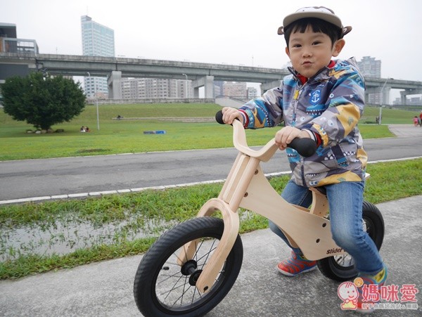 【Slider 滑來滑趣】大車輪滑步車