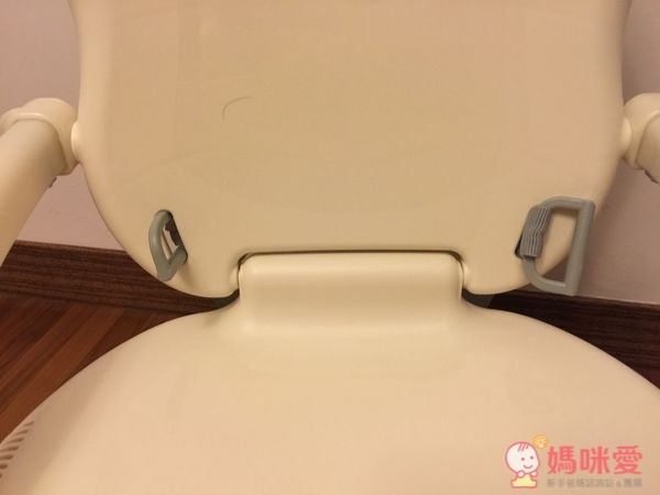 義大利 CAM smarty 攜帶式餐椅