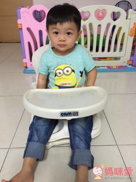 義大利 CAM smarty 攜帶式餐椅