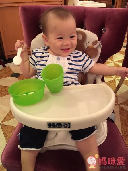 義大利 CAM smarty 攜帶式餐椅