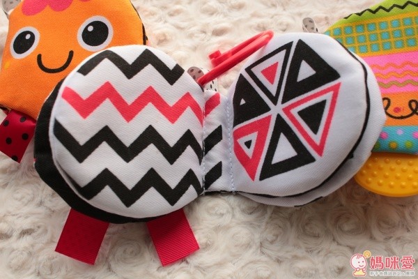 我的毛毛蟲視覺遊戲布書