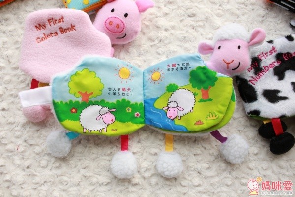寶寶的動物鈴鐺布書:感覺認知(羊)+認識數字(牛)+認識顏色(豬)