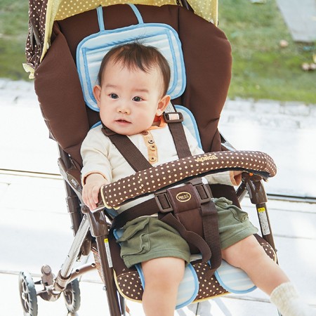 日本 Benesse：快乾吸汗涼感推車坐墊：藍白條紋、藍白點點