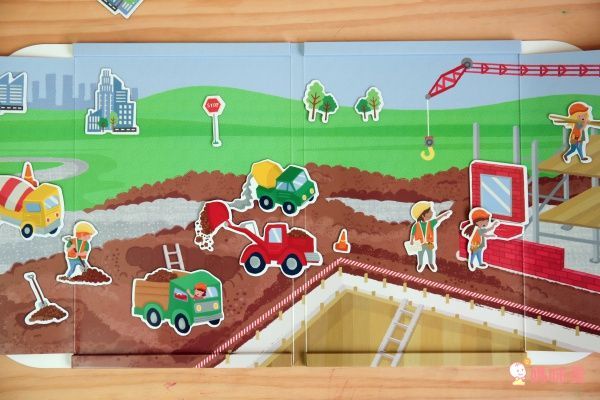 打開就有豐富場景！澳洲【Tiger Tribe】磁鐵玩具＆輕巧著色盒