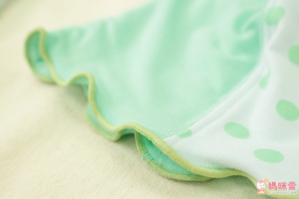 Benesse 抗 UV 涼感雙面帽