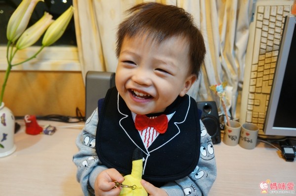 美國 Frenchie MC x Mustachifier 男寶超萌配件,圍兜, 連身衣, 造型奶嘴, 太陽眼鏡