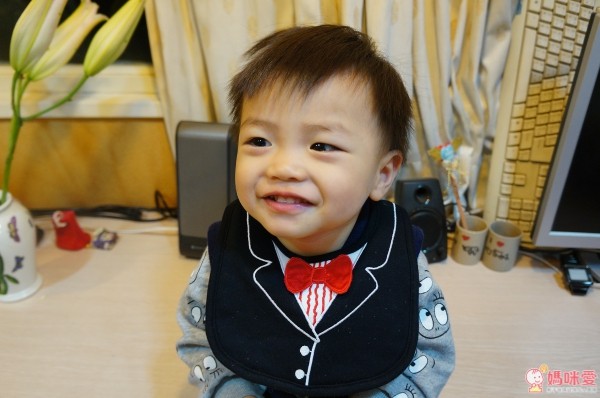 美國 Frenchie MC x Mustachifier 男寶超萌配件,圍兜, 連身衣, 造型奶嘴, 太陽眼鏡