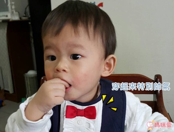 petit Editer 小禮服造型兩段式調節圍兜