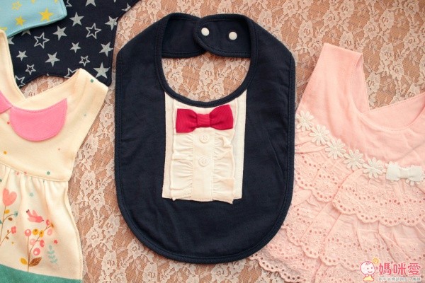 petit Editer 小禮服造型兩段式調節圍兜