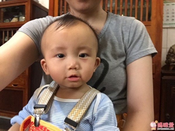 韓國 yunimamang 造型攜帶式餐椅