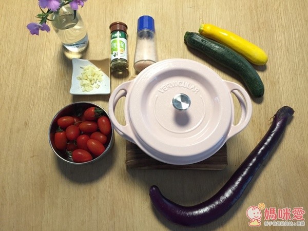 日本 VERMICULAR 琺瑯鑄鐵鍋