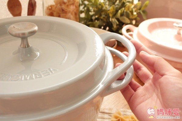 日本 VERMICULAR 琺瑯鑄鐵鍋