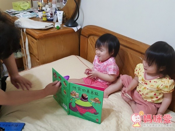 趣味動物布偶書