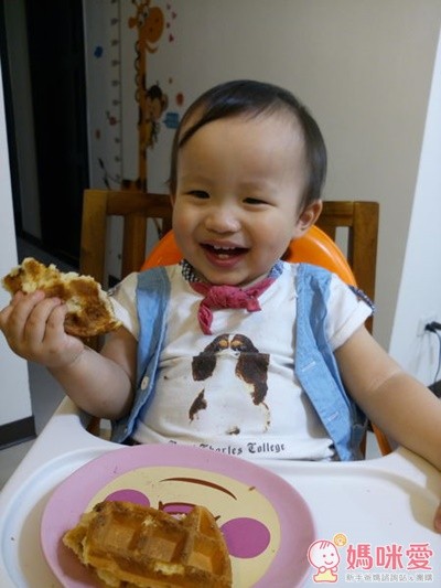 【美膳雅 Cuisinart】直立式防溢流鬆餅機