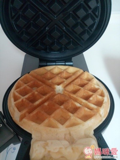 【美膳雅 Cuisinart】直立式防溢流鬆餅機