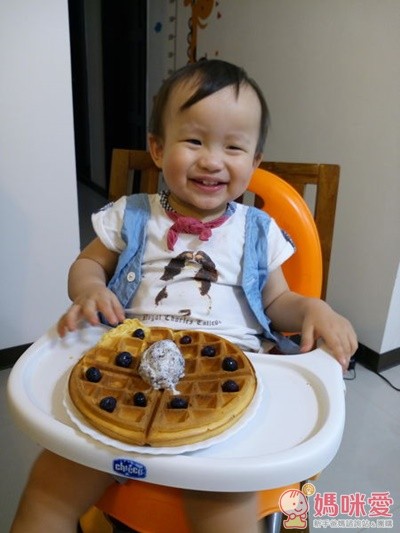 【美膳雅 Cuisinart】直立式防溢流鬆餅機