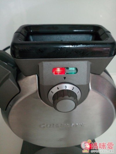 【美膳雅 Cuisinart】直立式防溢流鬆餅機