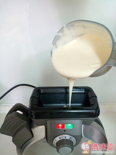 【美膳雅 Cuisinart】直立式防溢流鬆餅機