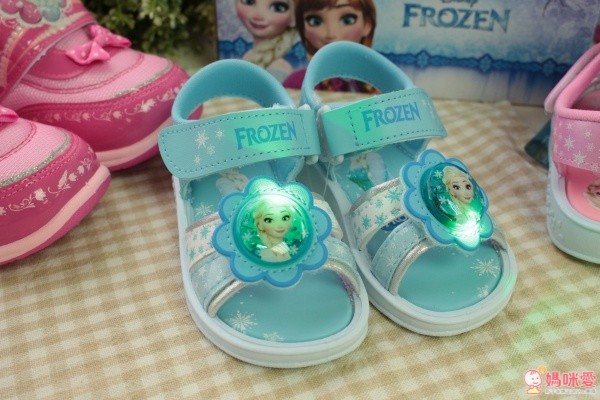 MIT 步步童鞋 閃燈鞋✖真皮涼鞋 