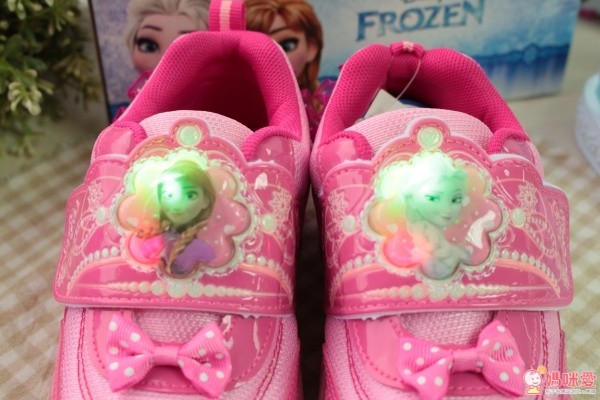 MIT 步步童鞋 閃燈鞋✖真皮涼鞋 