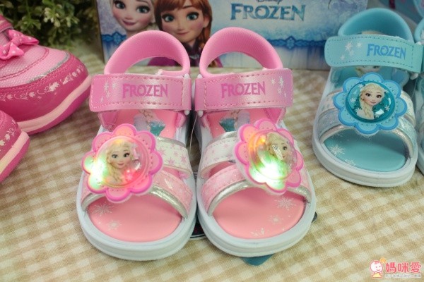 MIT 步步童鞋 閃燈鞋✖真皮涼鞋 