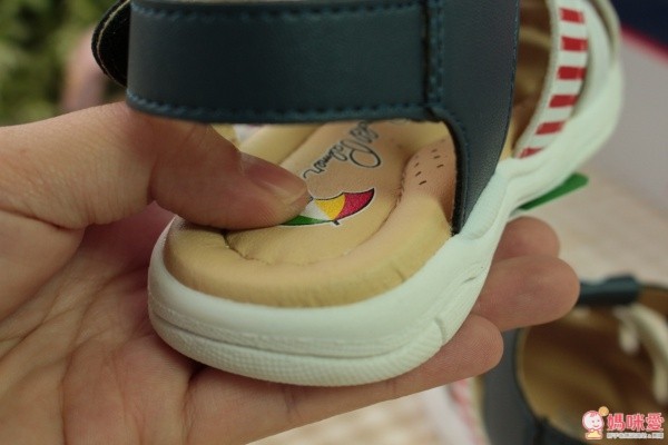 MIT 步步童鞋 閃燈鞋✖真皮涼鞋 