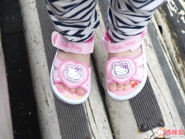 MIT 步步童鞋 閃燈鞋✖真皮涼鞋 