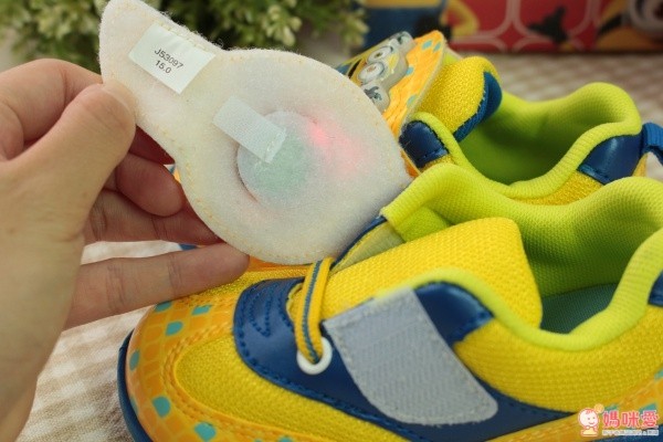 MIT 步步童鞋 閃燈鞋✖真皮涼鞋 