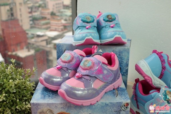 MIT 步步童鞋 閃燈鞋✖真皮涼鞋 