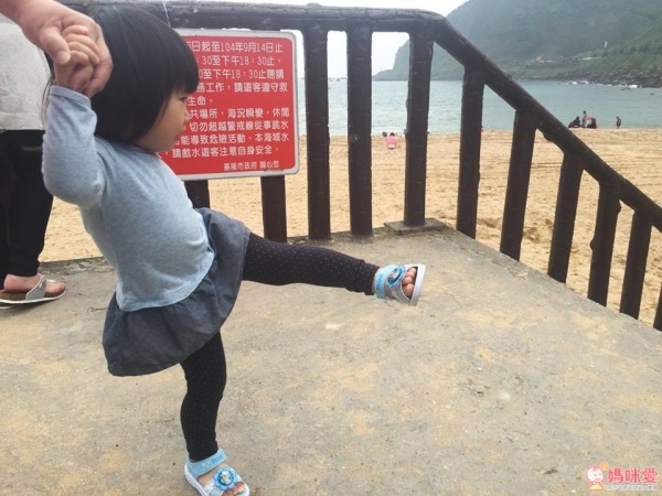 MIT 步步童鞋 閃燈鞋✖真皮涼鞋 