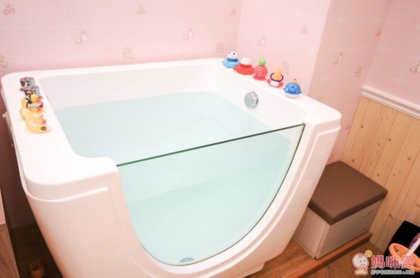寶莘親子悠游空間 Precious Baby SPA