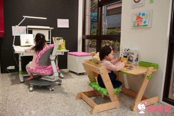 大將作 M6 Plus-XXS成長桌椅 / Qmomo 兒童桌椅 / 書架及其他配備