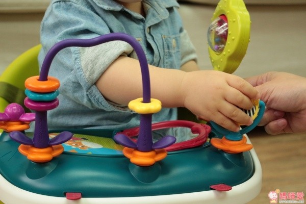 英國 mamas&papas 寶寶餐椅