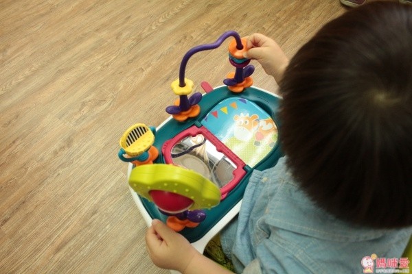 英國 mamas&papas 寶寶餐椅