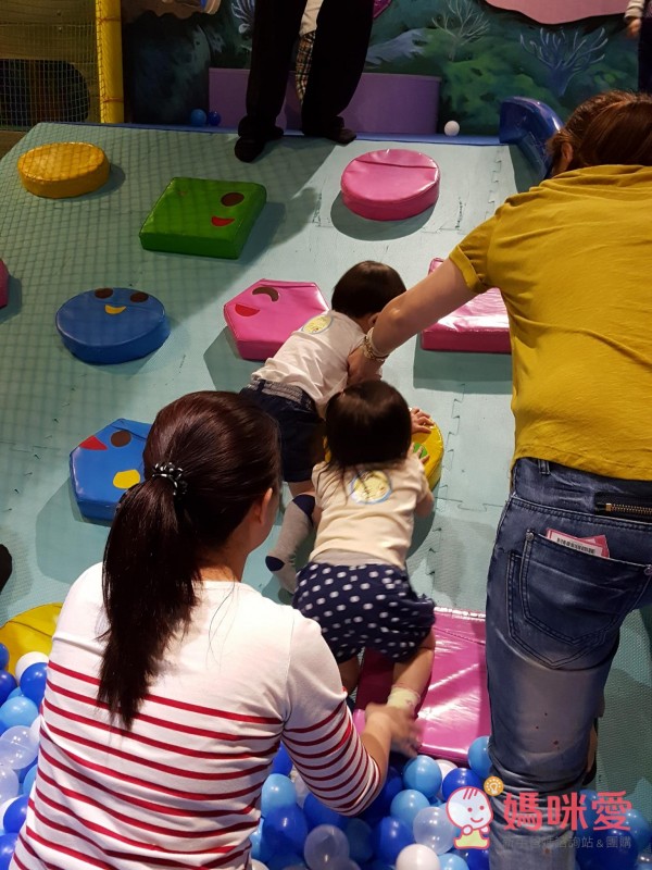 全國連鎖、有制度的管理、層層把關孩子的健康與品格發展、定期維護消毒的騎士堡