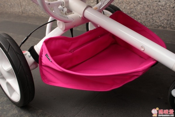 好萊塢媽咪愛用品牌♕ Quinny moodd 推車