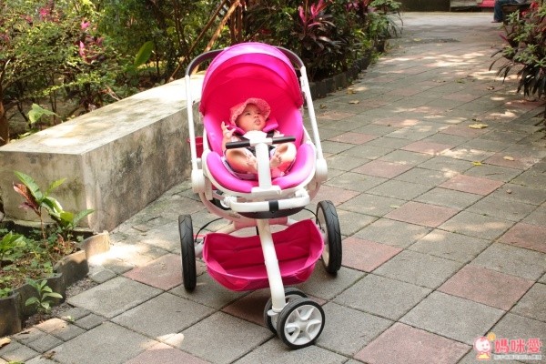 好萊塢媽咪愛用品牌♕ Quinny moodd 推車