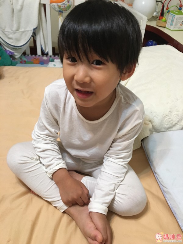 Edenswear 伊登詩 鋅纖維抗敏衣系列